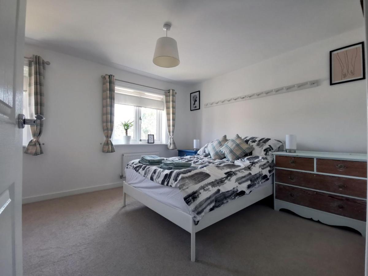 2 Bedroom House With Free Parking Lyme Regis Exterior foto